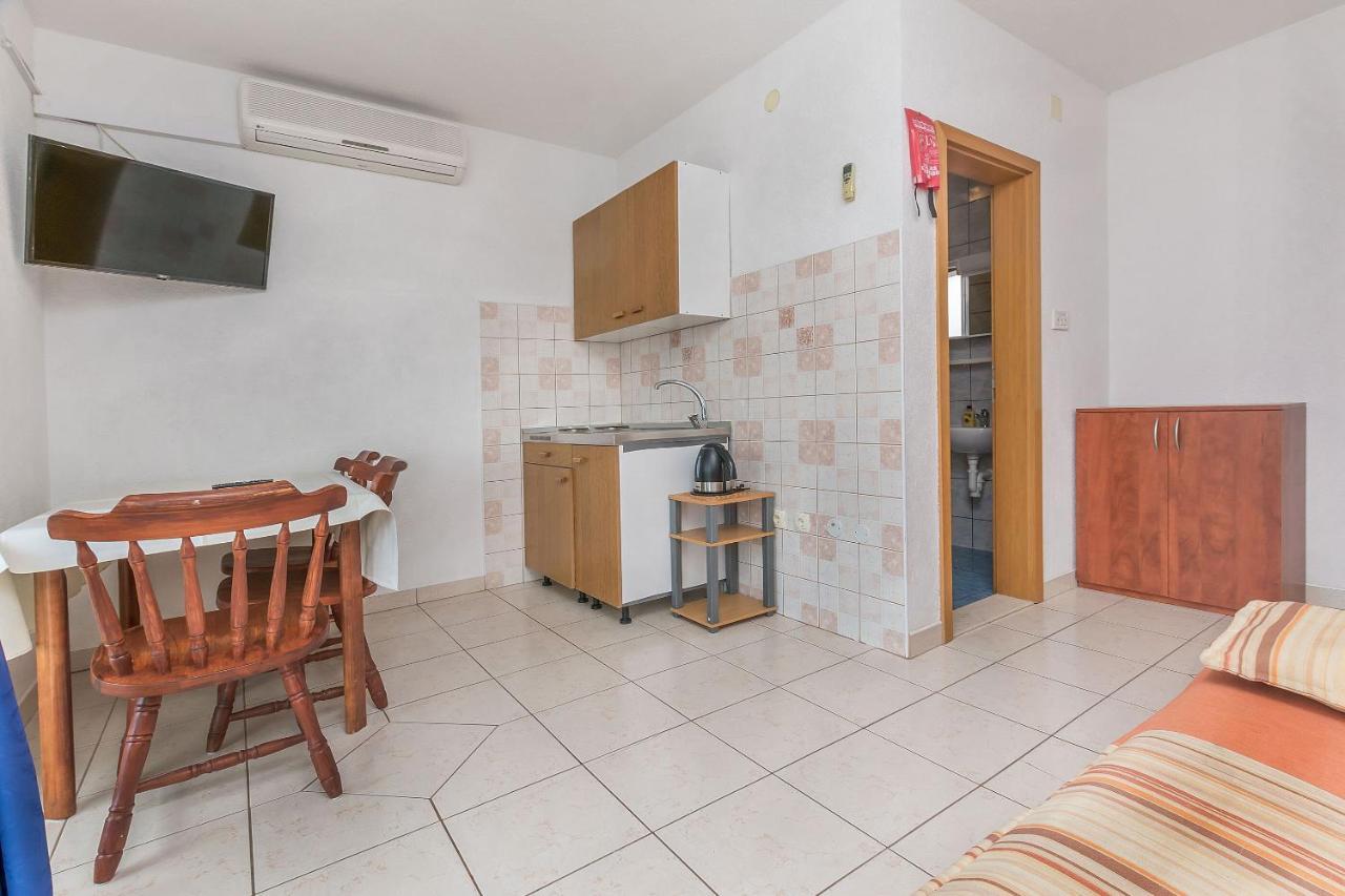 Apartments Mara Дуче Экстерьер фото