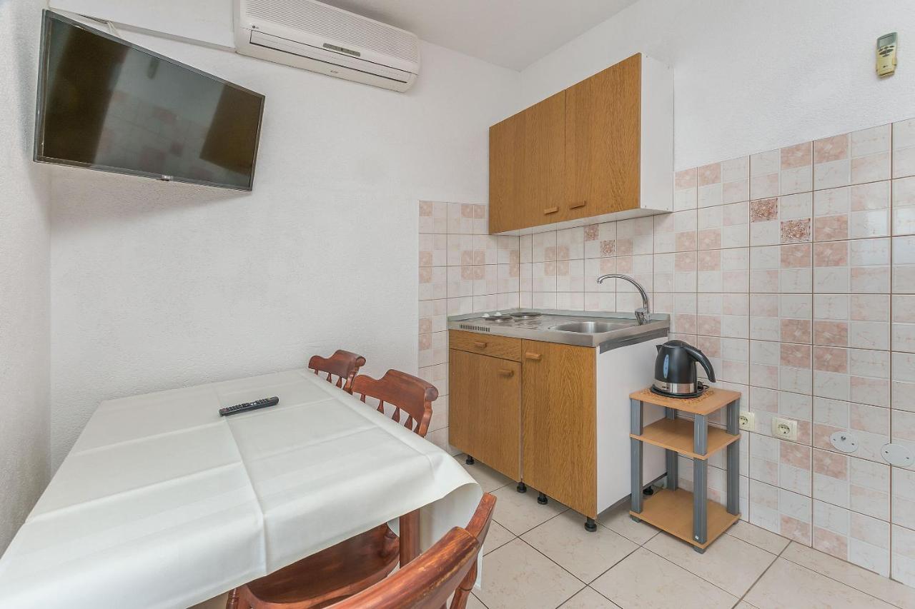 Apartments Mara Дуче Экстерьер фото