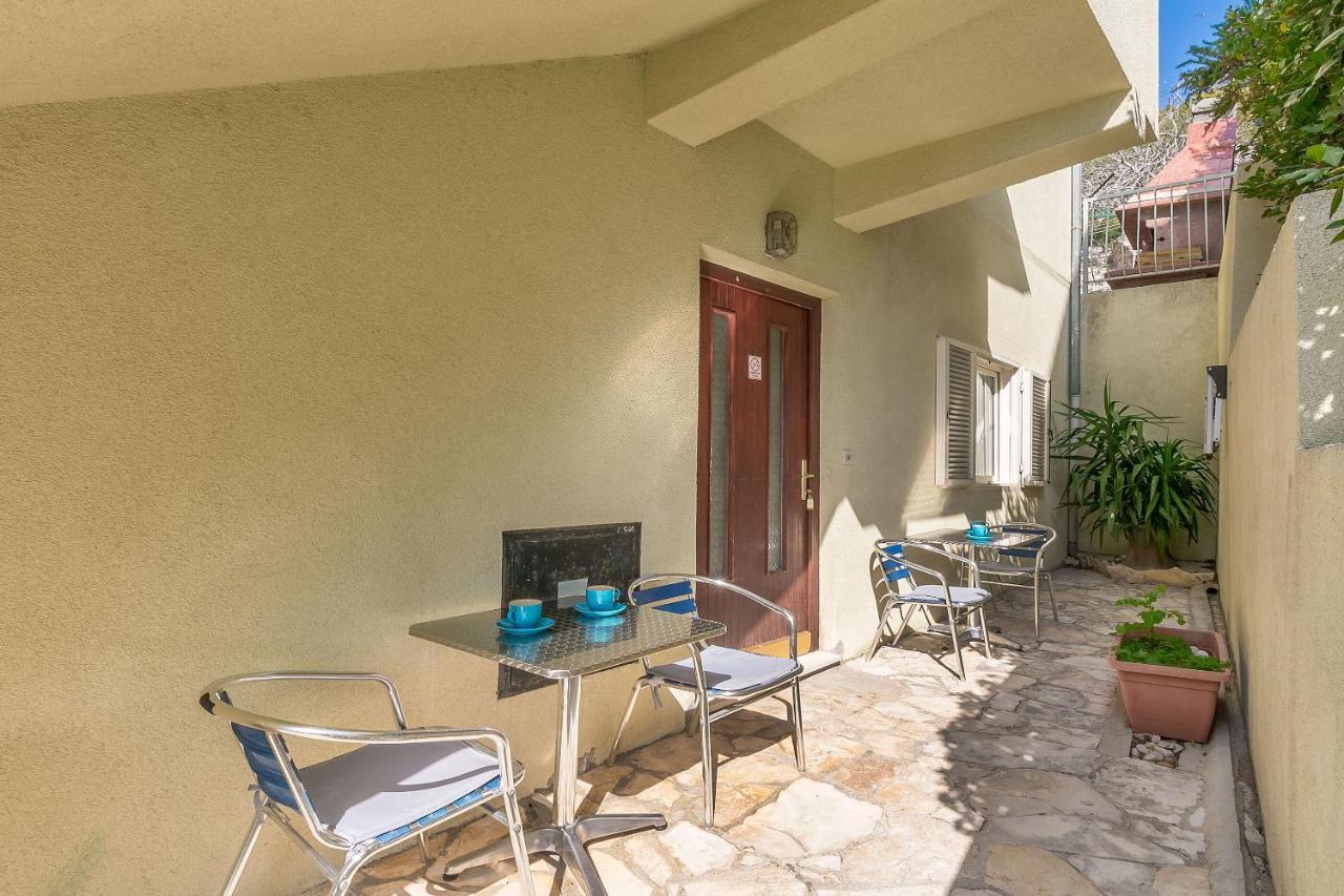 Apartments Mara Дуче Экстерьер фото
