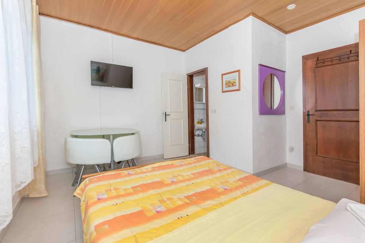 Apartments Mara Дуче Экстерьер фото
